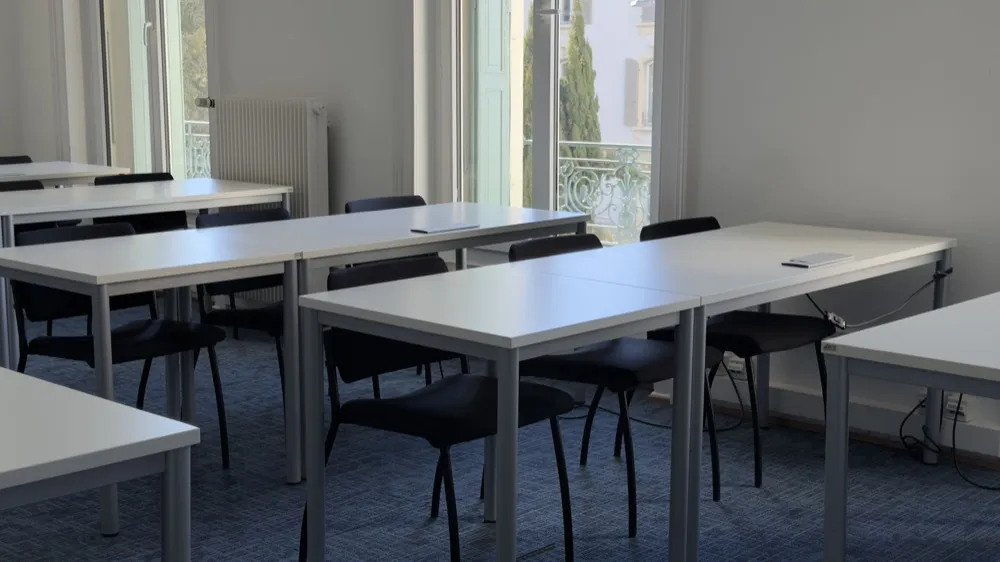Salle LT-91 en configuration U